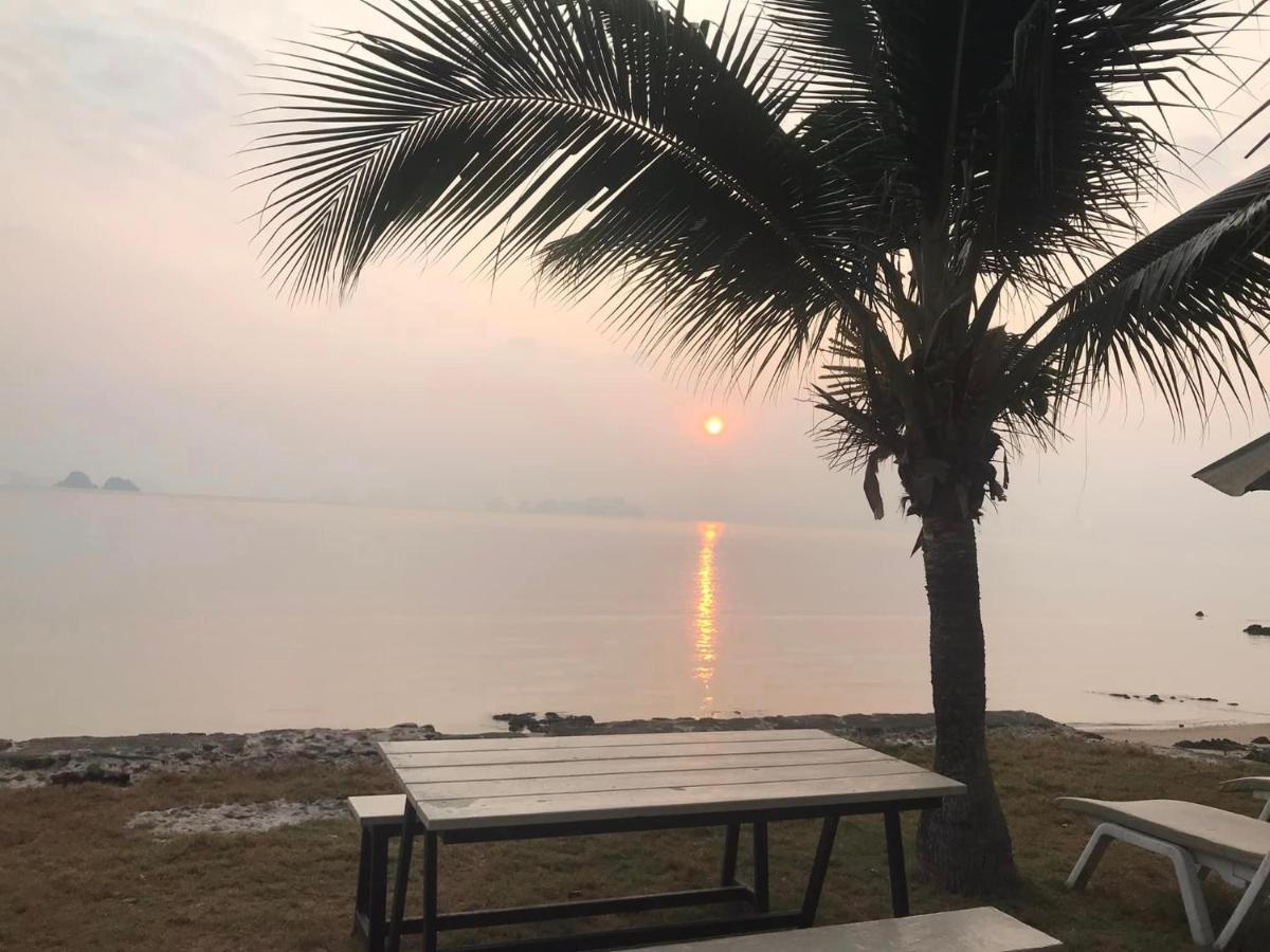 Koh Yao Yai Sea Breeze House เกาะยาวใหญ่ซีบรีซเฮ้าส์ Hotell Eksteriør bilde